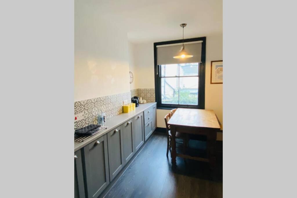 Beautiful First Floor Apartment In St Leonards Εξωτερικό φωτογραφία